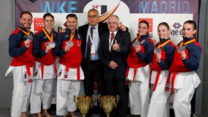 España cierra los Mundiales con dos platas en kata por equipos