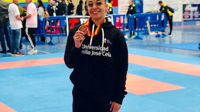 Marta García se cuelga la medalla de bronce en el nacional